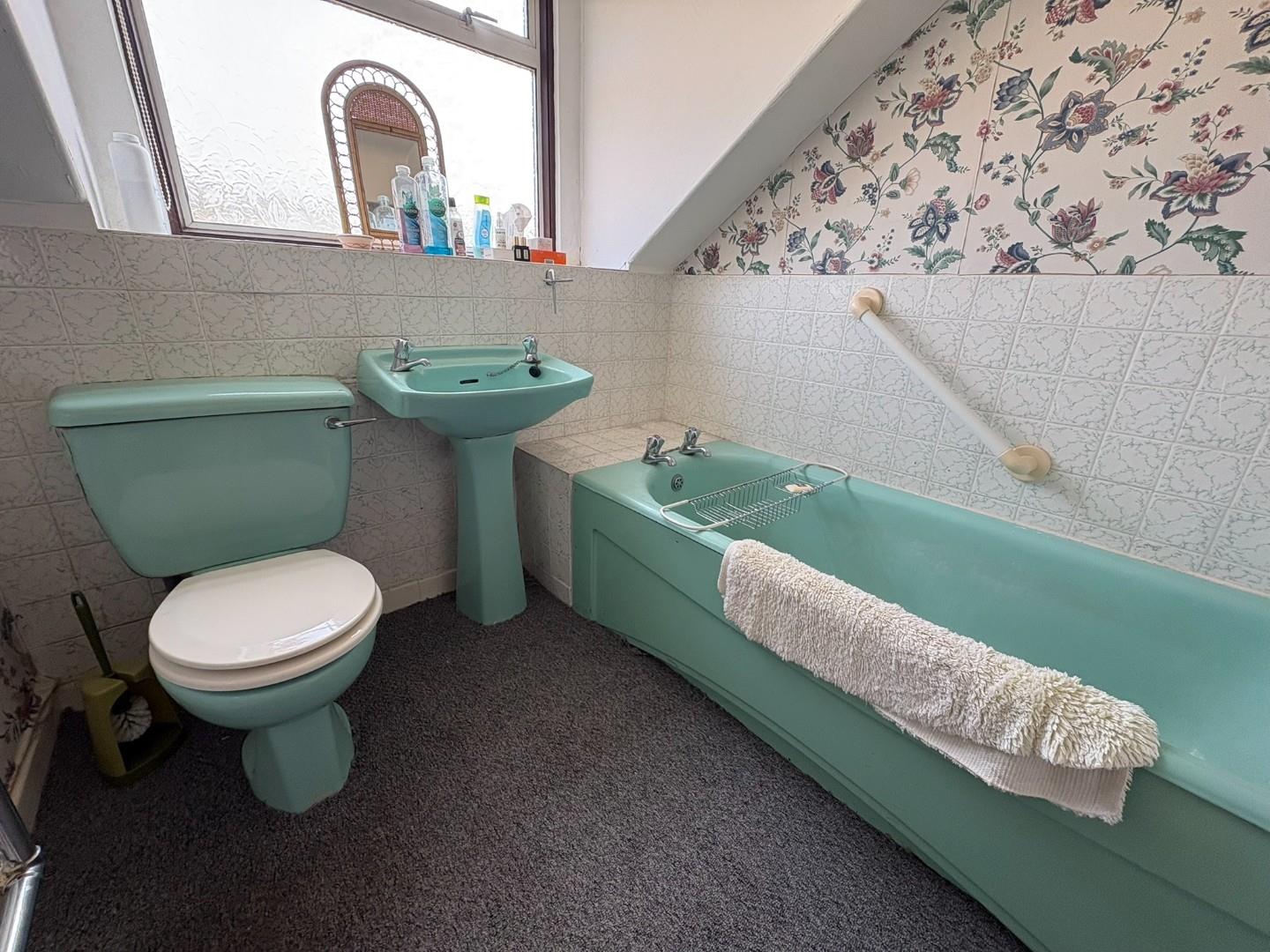 Bathroom.JPEG